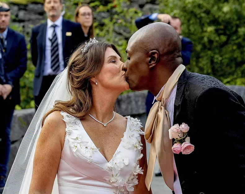 Princess Martha Louise of Norway and American Shaman Durek arrive at their wedding party