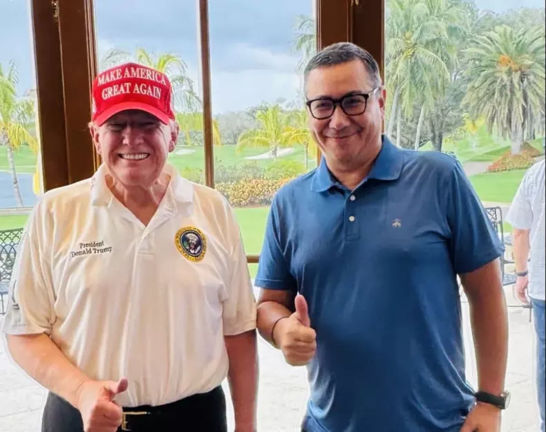 trump-ponta_55655900