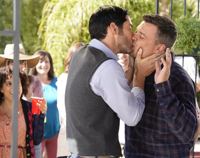 Tom Ellis si Tom Welling  Lucifer