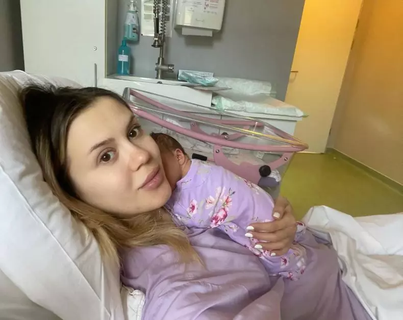 emily burghelea a nascut