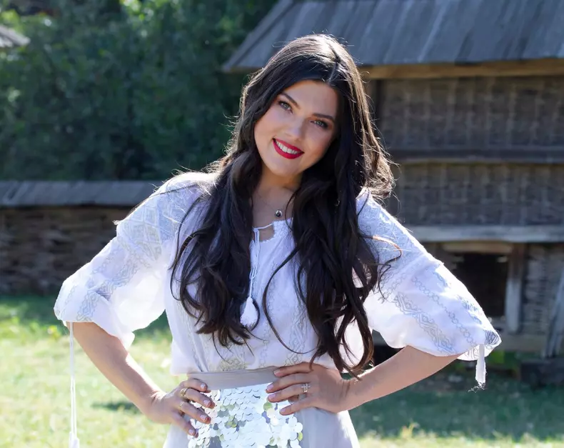 paula_seling_a_adoptat_o_fetita-6