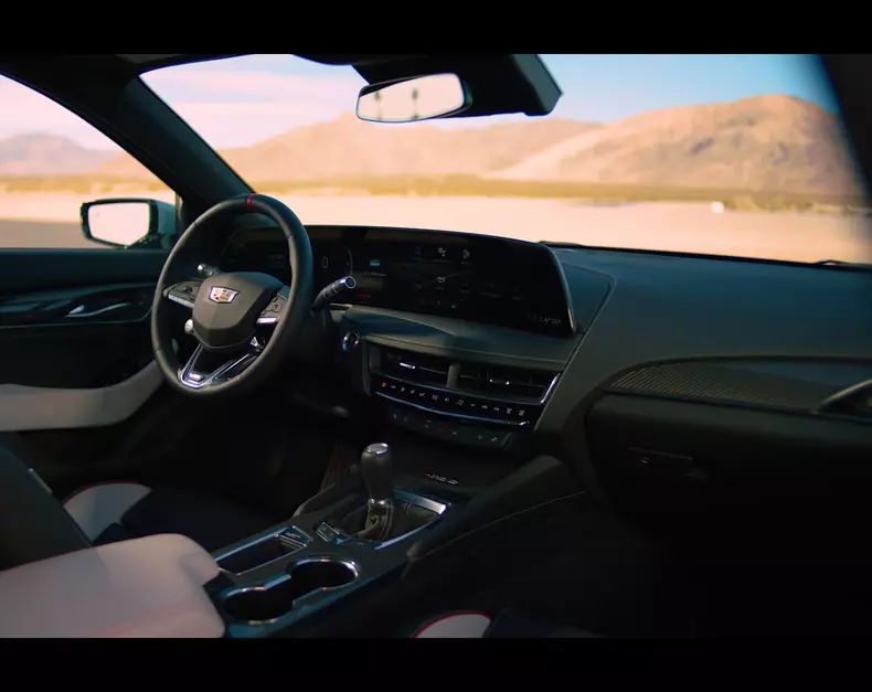 web_Cadillac CT5-V Blackwing manual_0a