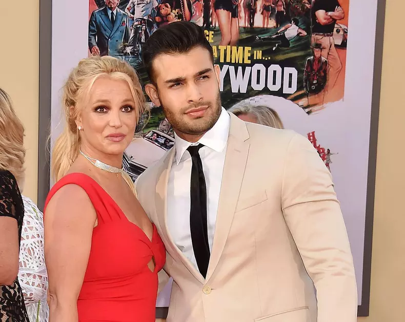britney spears si sam asghari