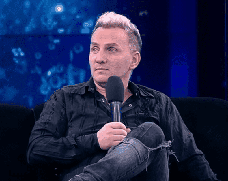 MIHAI TRAISTARIU ARTIST