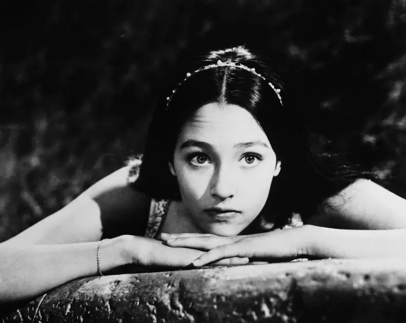 Olivia Hussey ca Julieta