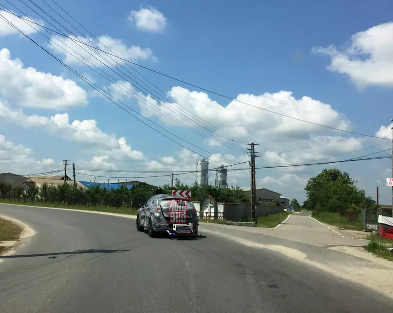 SUV-coupé Dacia Renault Arkana foto EXCLUSIV AUTO BILD ROMANIA 5