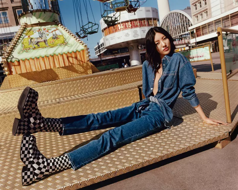 RESERVED_BW_08_2022_print-4_srgb