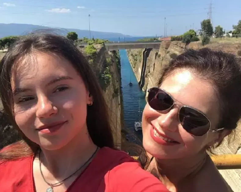 corina danila fiica2