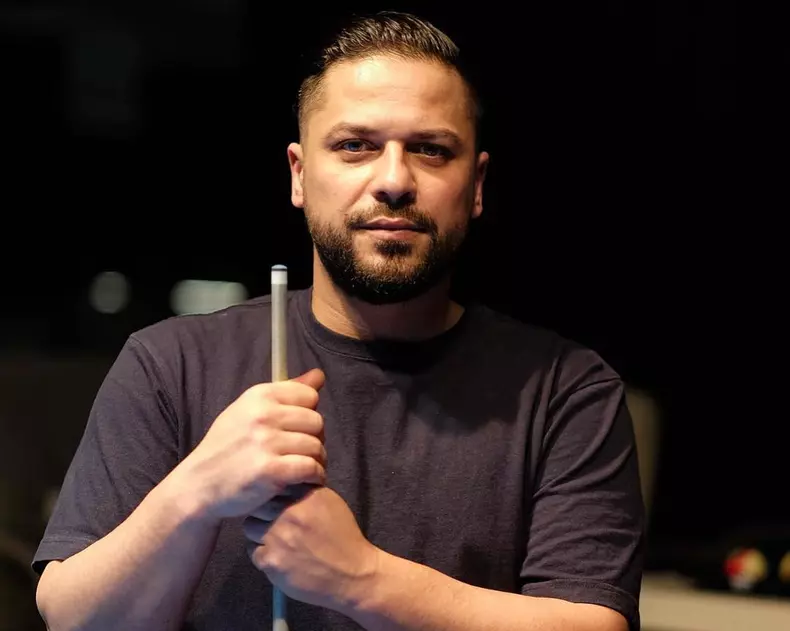 augustin-viziru-concurent-survivor-romania-crop-1579260353