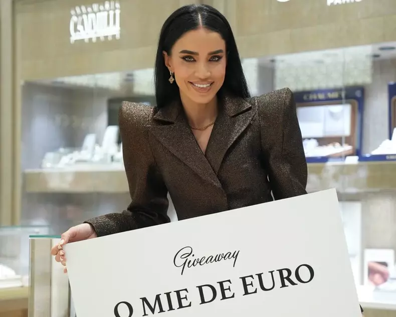 adelina-pestritu-campioana-veniturilor-din-online-1024x819
