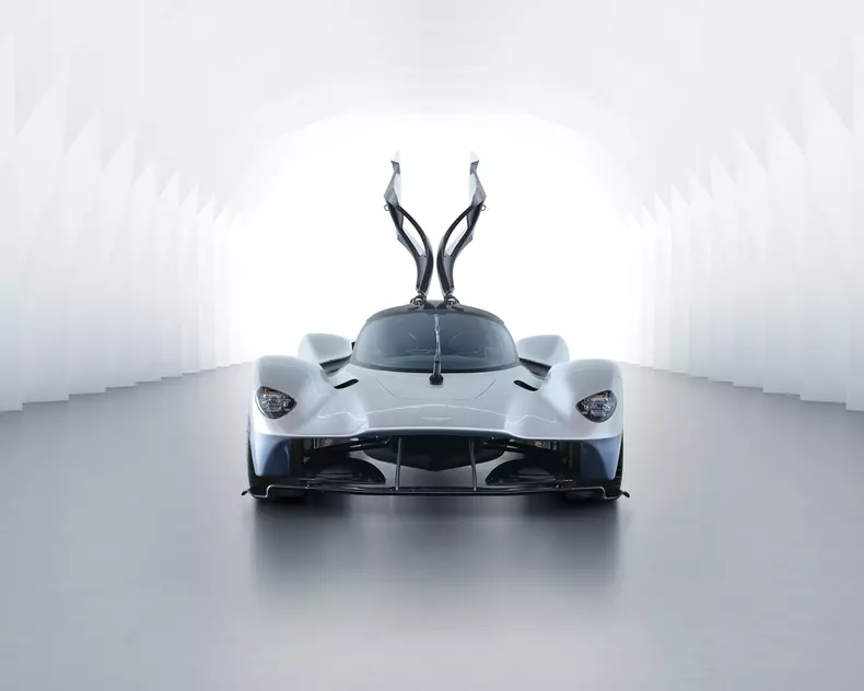 Aston_Martin_Valkyrie_02