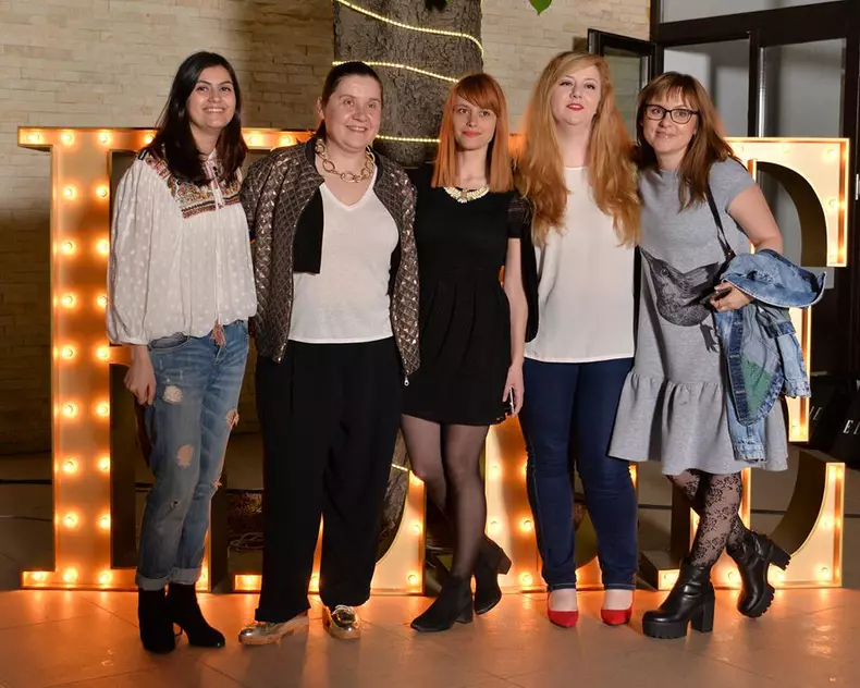 Alexandra Caltun, Ada Teslaru, Roxana Diaconescu, Laura Moisiu si Simina Corabu
