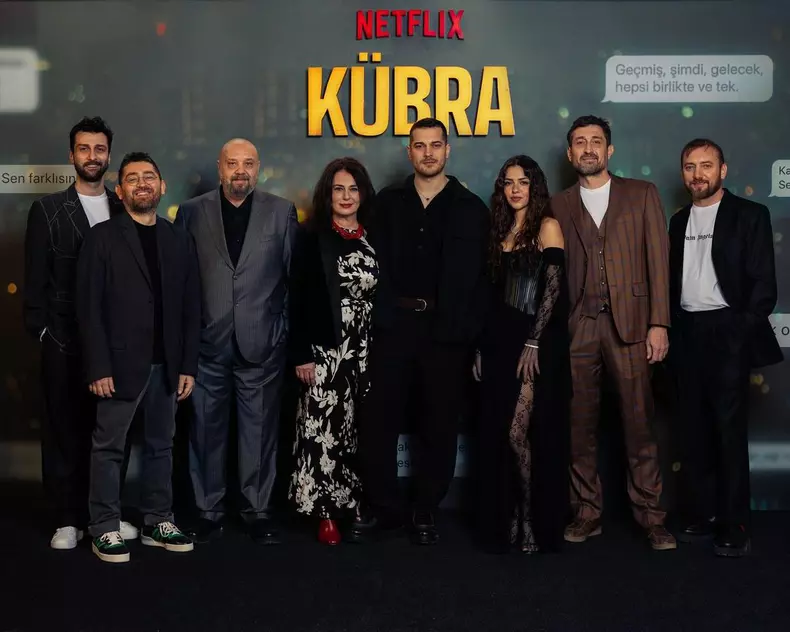 Çağatay Ulusoy s-a întors la Netflix. Despre ce e vorba în noul său serial, „Kübra”