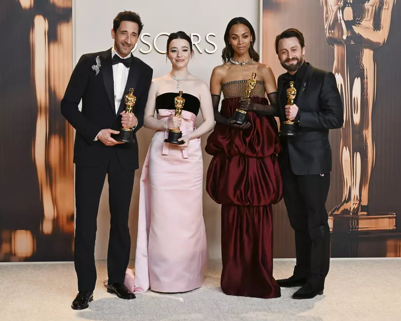 Mikey-Madison-premiile-oscar-2025