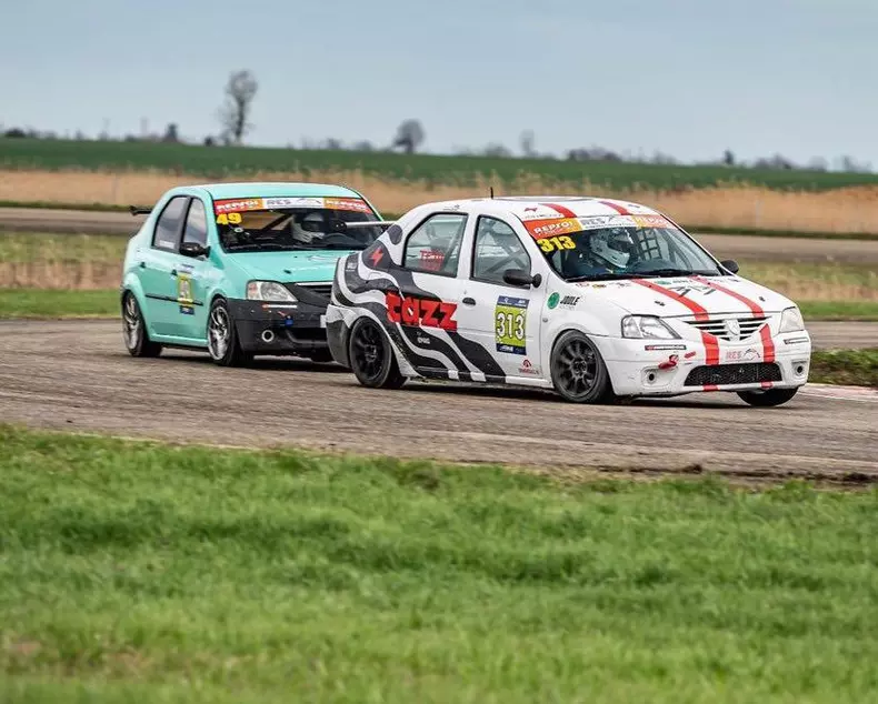 IULIA PILOT DE RALIURI