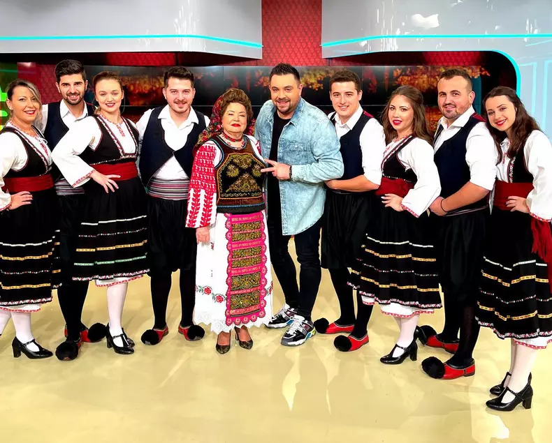 259624407_10219503175950754_5763802336232939497_n-1