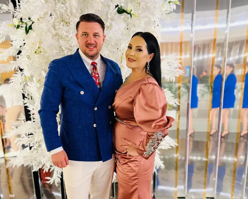 angela_rusu_si_sotul-5