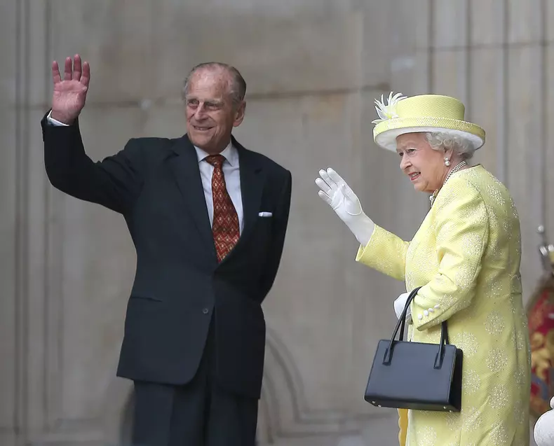 Regina și soțul ei