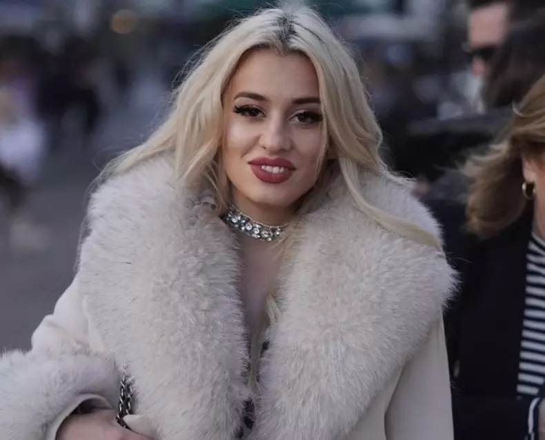 anisia_gafton_actrita_de_comedie-3