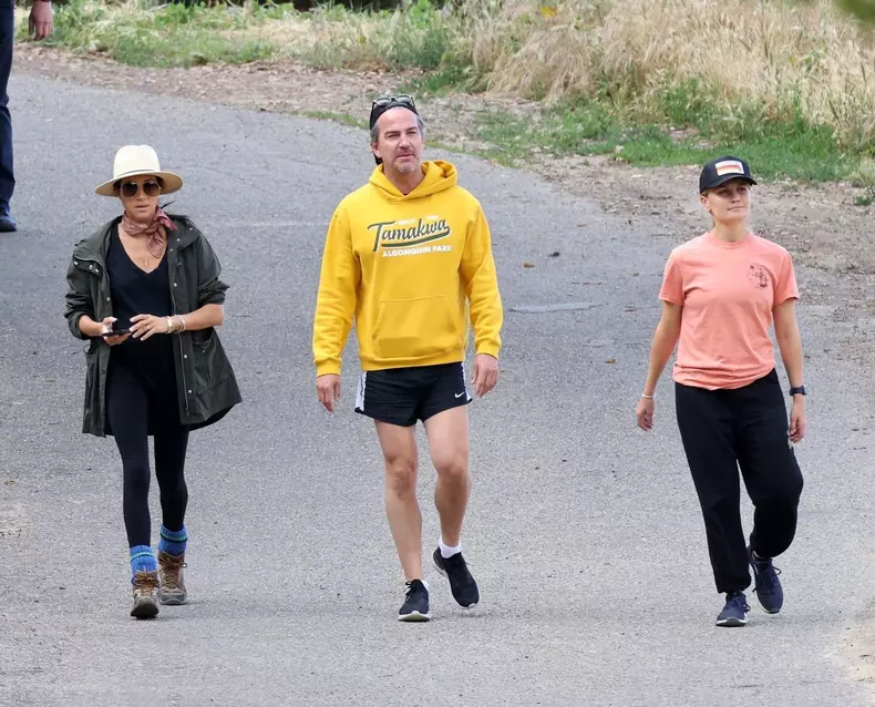 *PREMIUM-EXCLUSIVE* *MUST CALL FOR PRICING* Friends reunited: Meghan Markle seen for the first time since the coronation