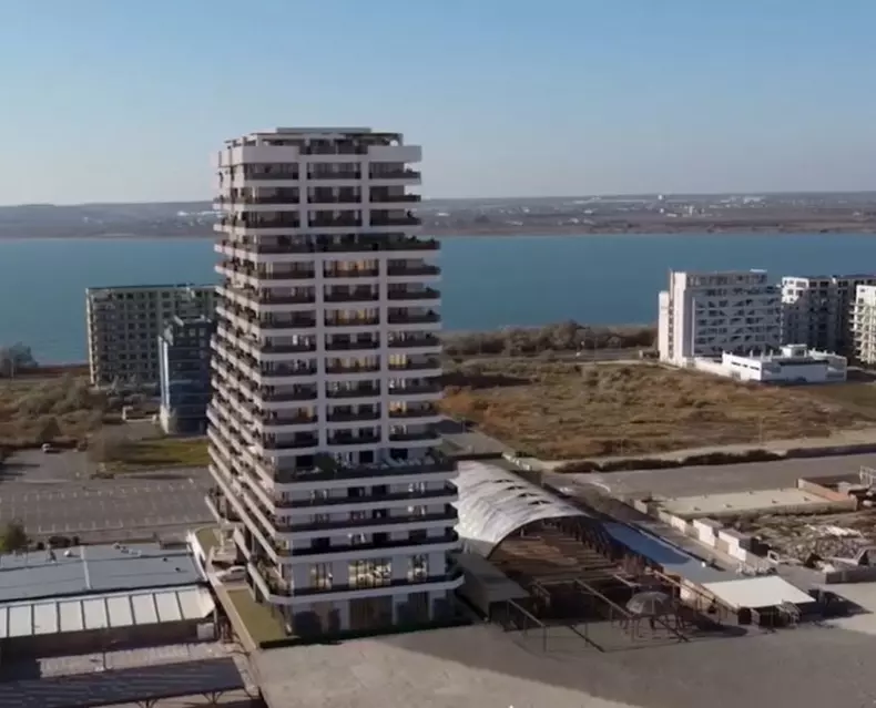 antonia-si-alex-velea-apartament-la-mare-1
