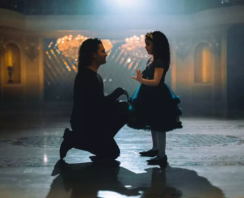 Pepe a lansat piesa „Iubesc”. Artistul cântă alături de fiica sa, Rosa, Theo Rose și Alessandra