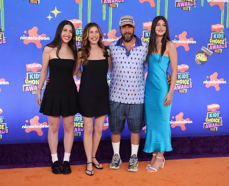 37th Annual Nickelodeon Kids' Choice Awards - Arrivals
