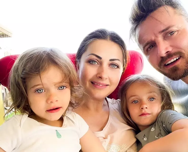 gabriela-cristea-tavi-clonda