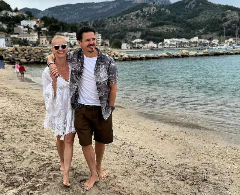 Mihai-Petre-si-Elwira-Petre-vacanta-1