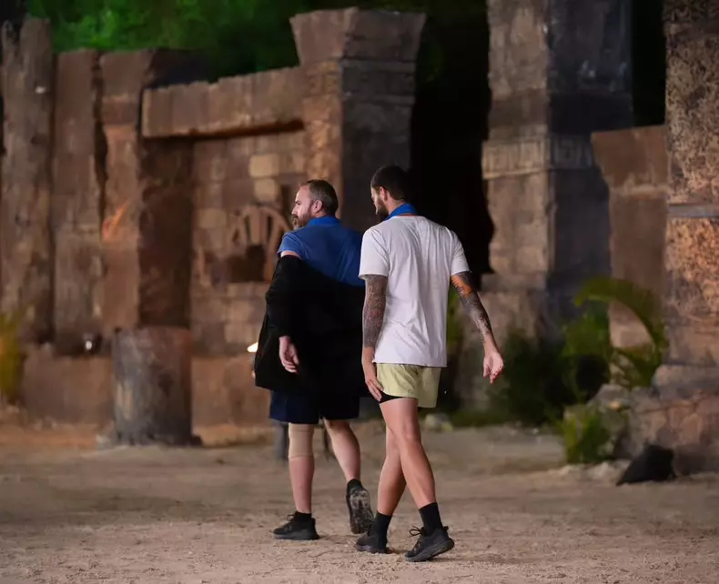 Survivor15