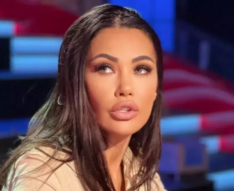 oana-zavoranu-lovitura-in-showbiz-in-romania-nu-exista-ar-fi-de-minune_10739900