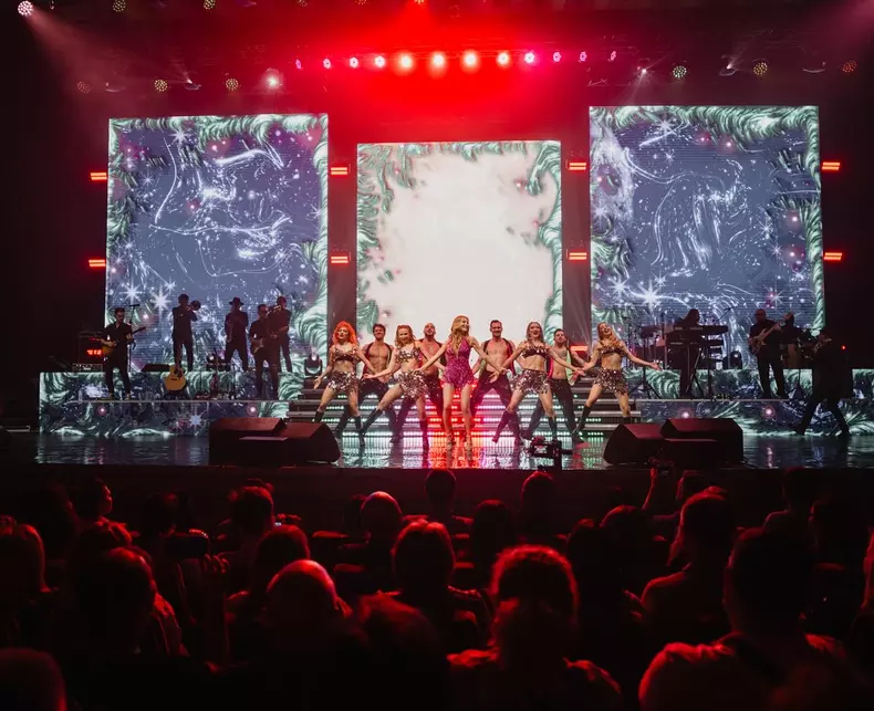 E25BAFE8-E9E0-4175-B213-7C63D81E3D1B