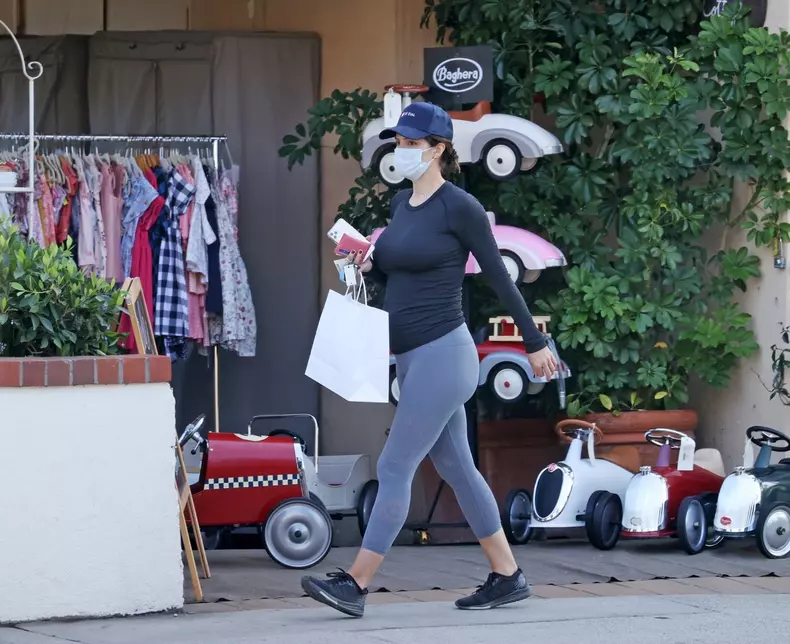 *PREMIUM-EXCLUSIVE* Katharine McPhee Is Pregnant! Actress Expecting First Child with Husband David Foster!
*WEB EMBARGO UNTIL 10:35 AM PDT on October 9, 2020*