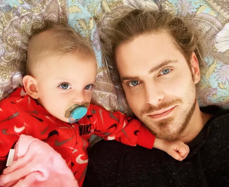 Cum-arata-acum-gemenii-Alinei-si-ai-lui-Ilan-Laufer.-Micutii-nascuti-prematur-au-implinit-10-luni-8-1