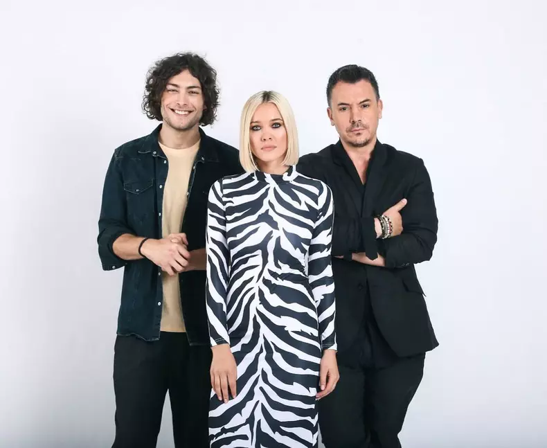 actori-serialul-adela-14