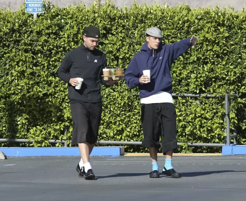 Justin Bieber spotted grabbing coffee with a friend at Vintage Coffee House