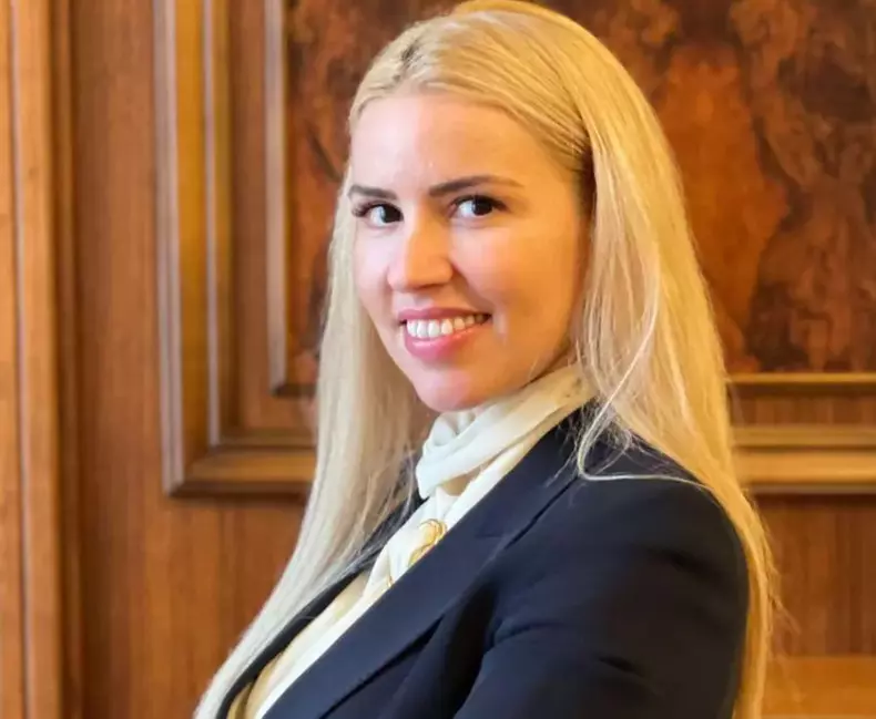 cristina tarteata 2