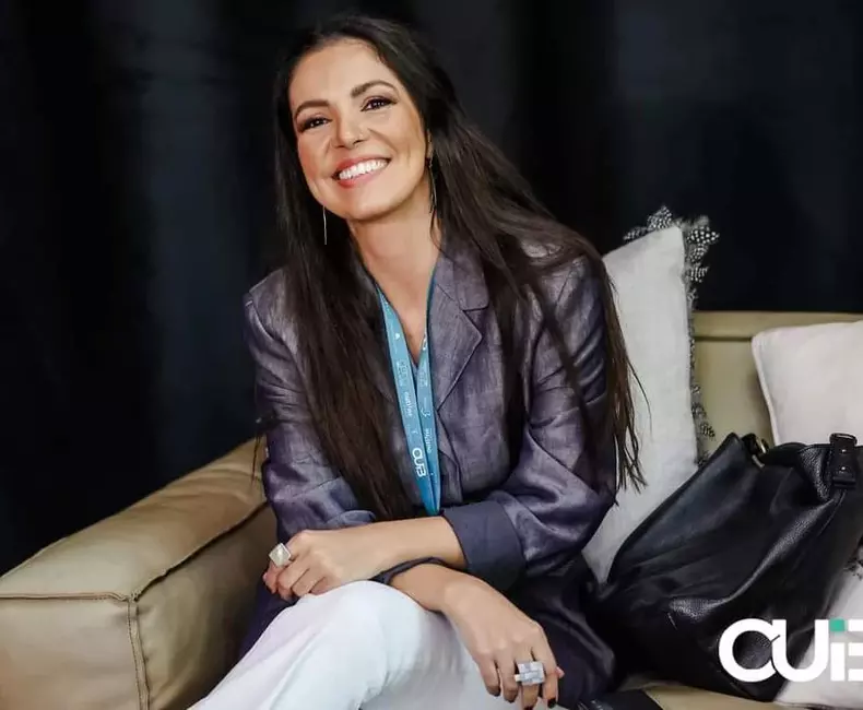 cristina-joia-a-divortat-in-mare-secret.-primele-declaratii-ale-designerului-de-la-visuri-la-cheie-4