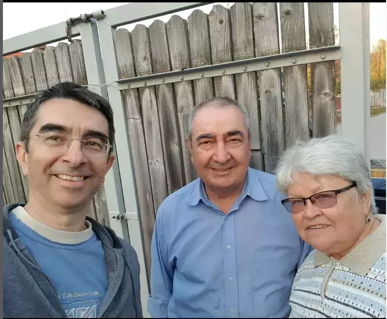 mihai-gainusa-si-parintii-lui-copy