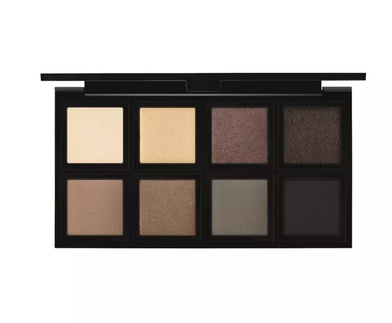Paletă farduri de ochi Down to Earth Palette, The Body Shop, 99 lei