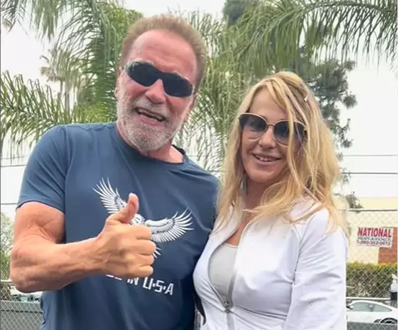 nadia-comaneci-si-arnold-schwarzenegger-.8-intro-copy