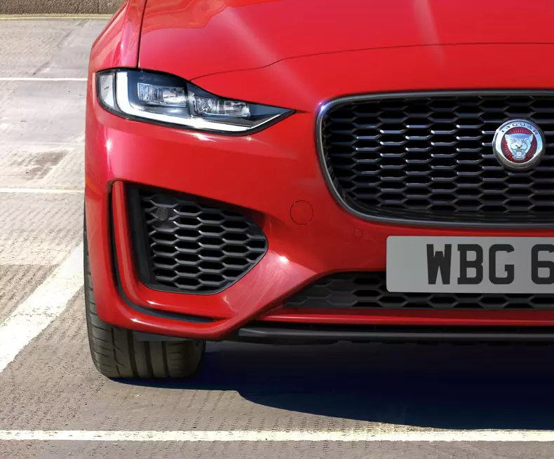 Jaguar XE facelift 032