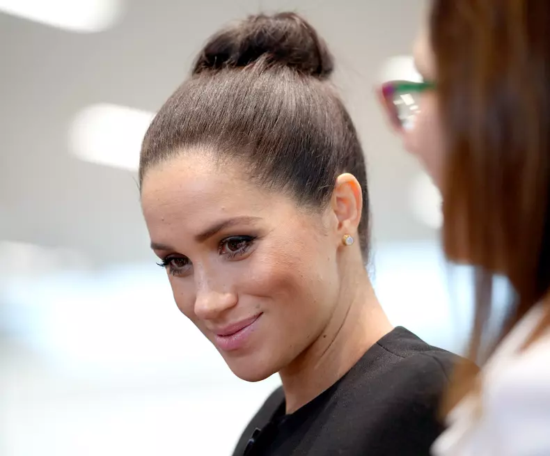 De ce și-a schimbat Meghan Markle coafura