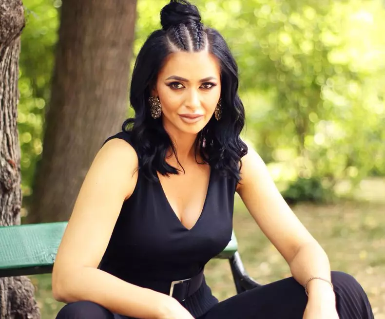 Raluca-Dumitru-Survivor-1