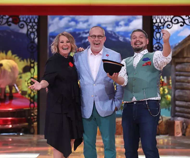 Romania, jos palaria! - Tania Popa, Florin Busuioc, Catalin Neamtu (2)