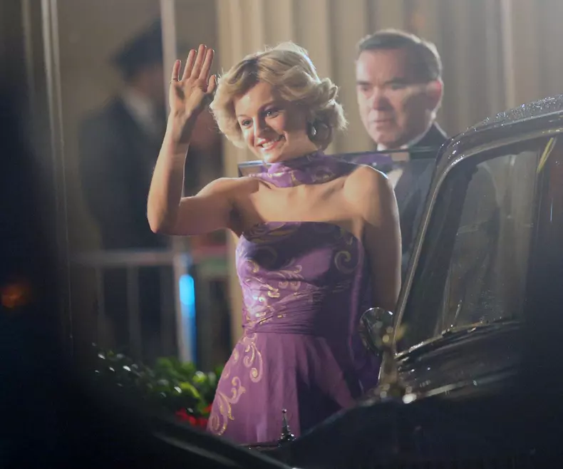 Netflix The Crown - Princess Diana And Prince Charles Arriving At The Royal Opera House