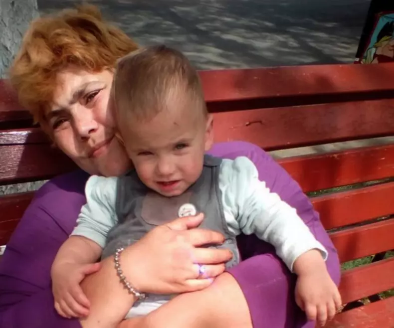 fiul-ioanei-tufaru-surpriza-deosebita-pentru-mama-lui-de-1-martie-1