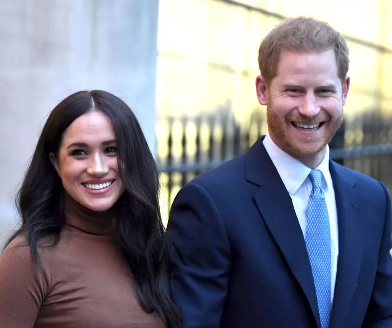 Harry and Meghan to end media contact with British tabloids