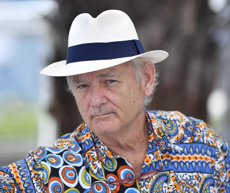 Cum arată iubita lui Bill Murray. Este cu 29 de ani mai tânără decât actorul din „Vânătorii de fantome”