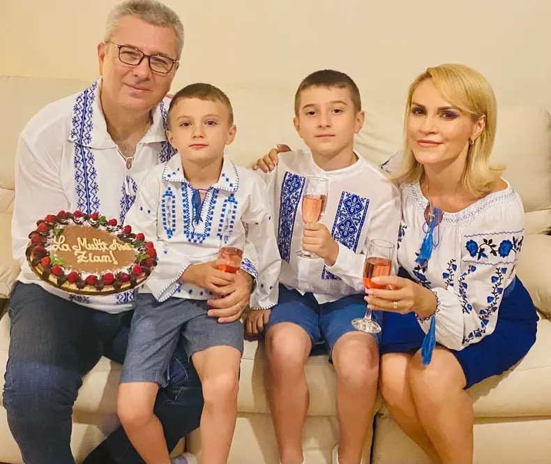 Gabriela Firea, Florentin Pandele și fiii lor, David și Zian